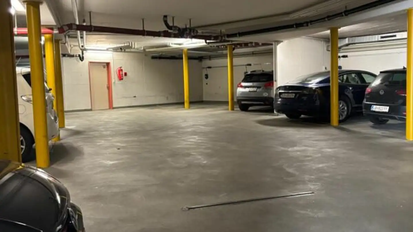 Place de parking intérieure à vendre - Vogelsangstrasse 16, 8006 Zürich
