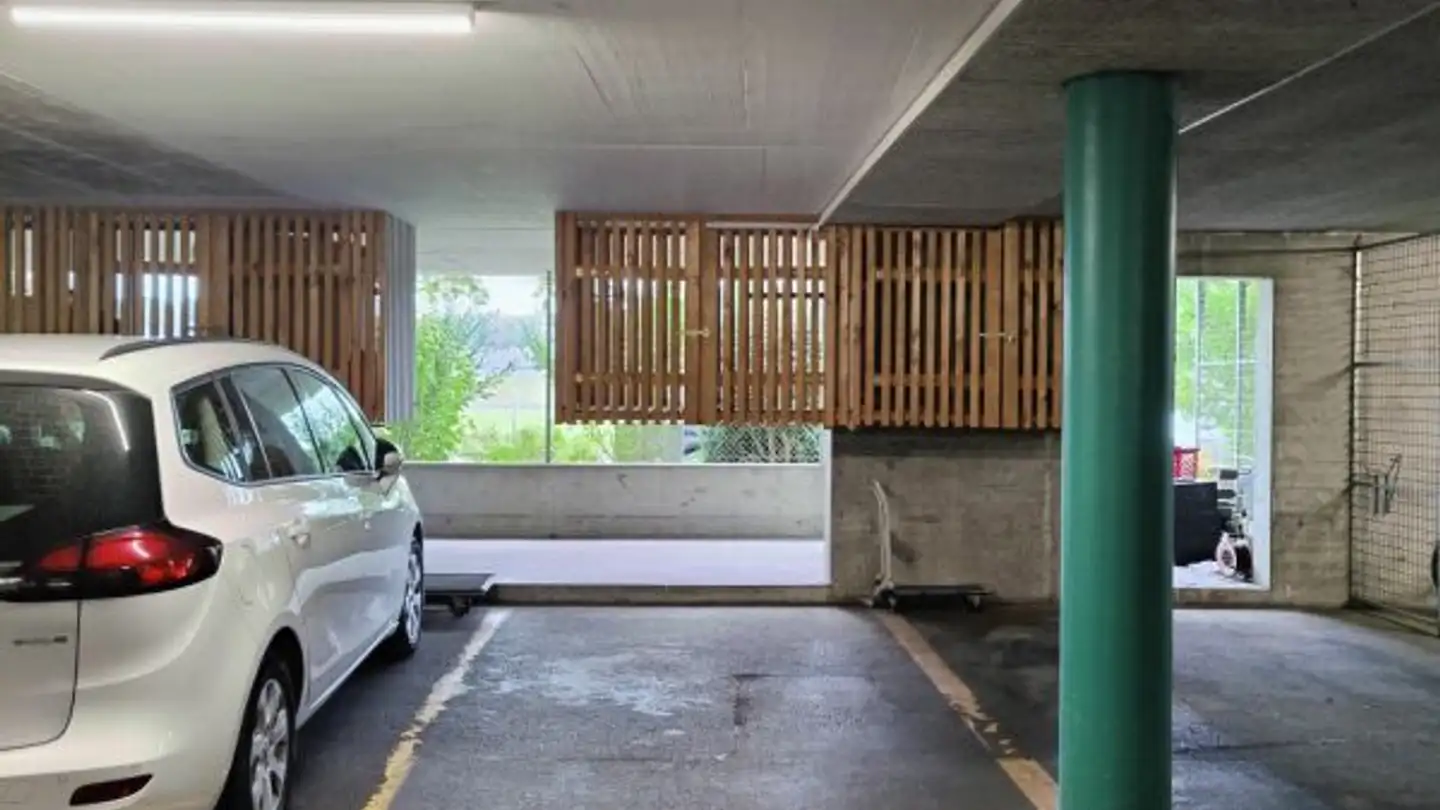 Parkplatz im Freien mieten - Zentralstrasse, 6036 Dierikon