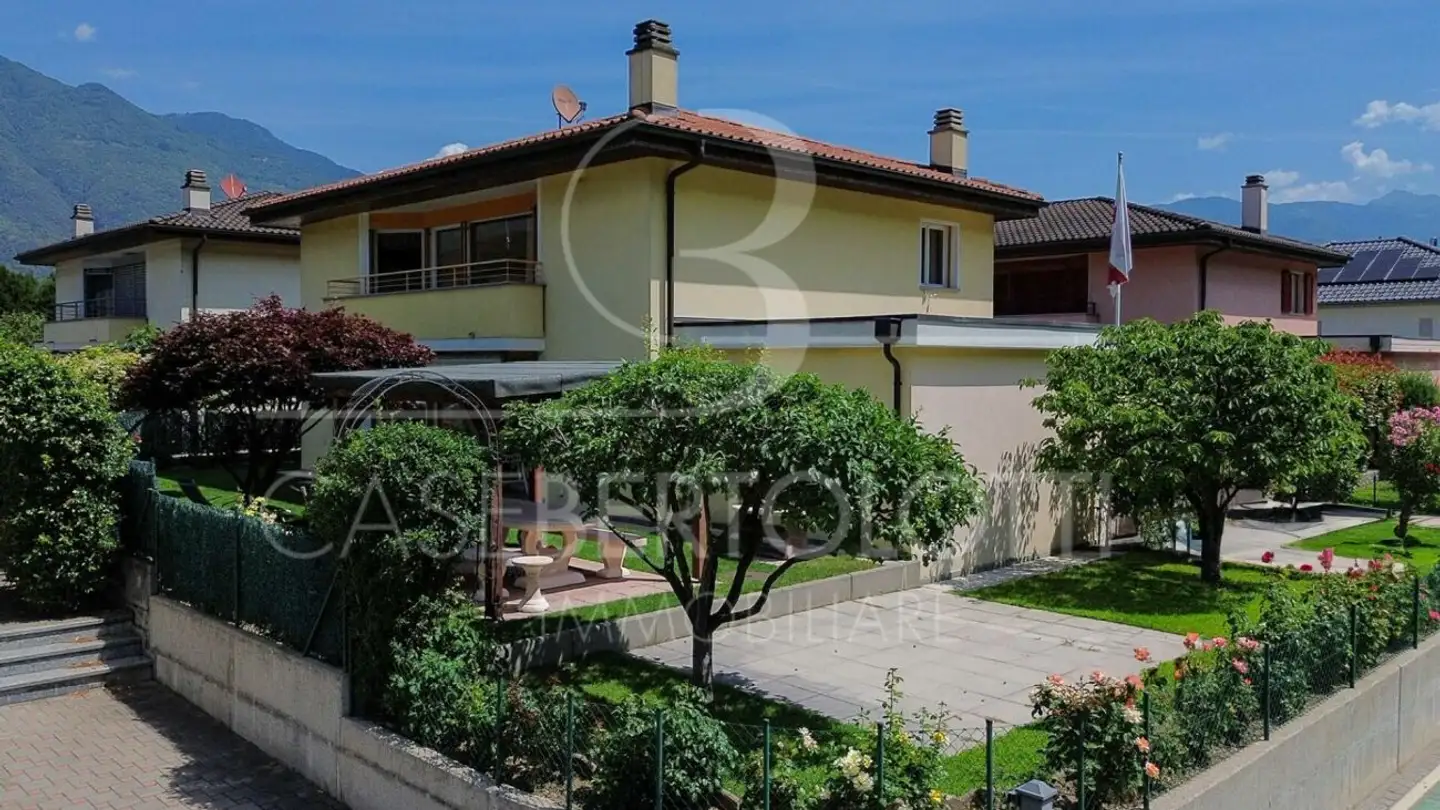 Maison individuelle à vendre - 6593 Cadenazzo