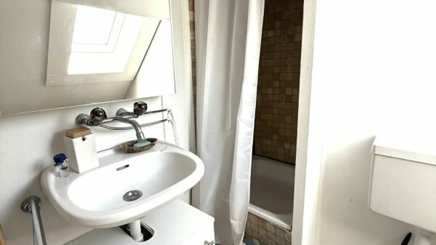 Dachgeschosswohnung mieten - Bachstrasse 16, 8280 Kreuzlingen - Foto 4