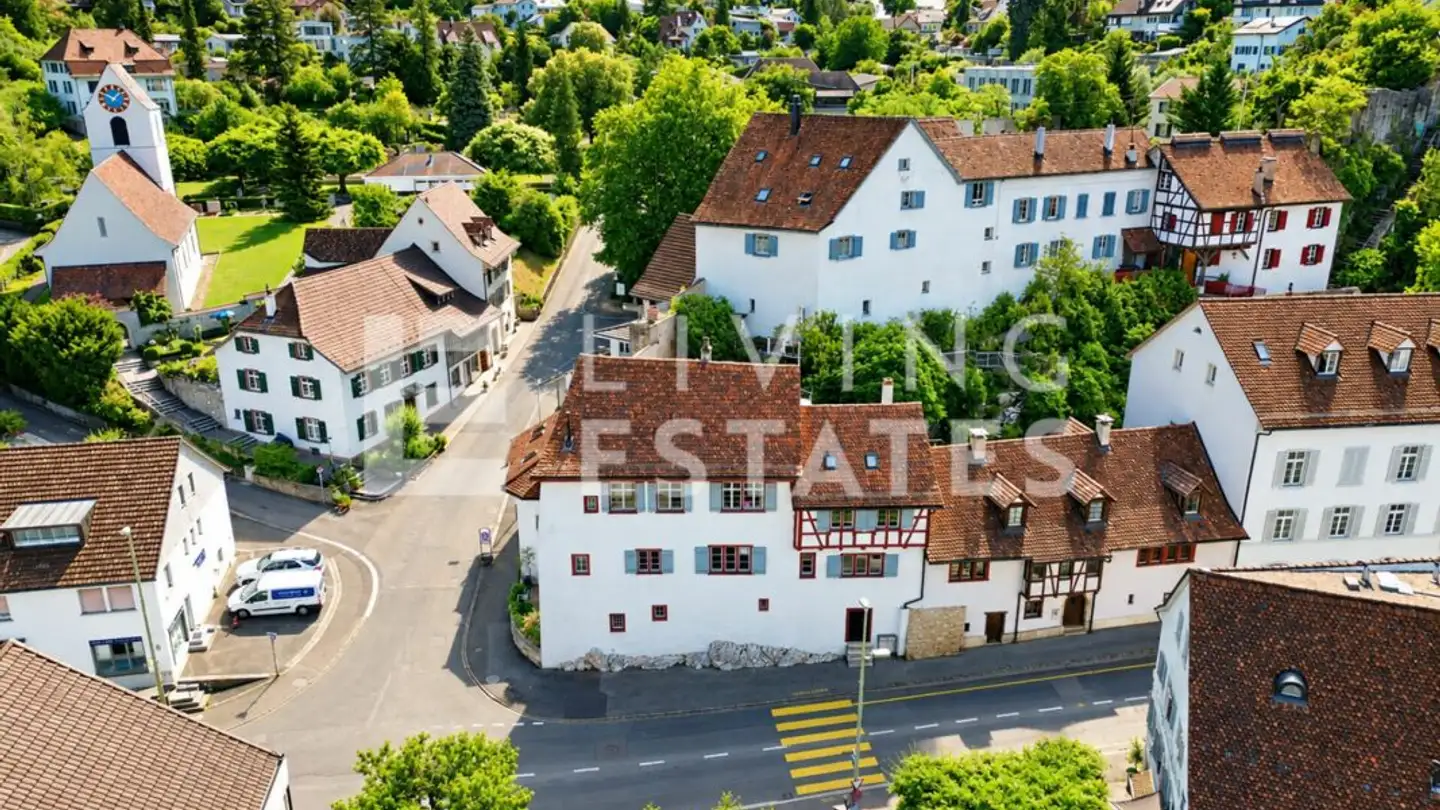 Einfamilienhaus kaufen - Hauptstrasse 19, 4142 Münchenstein