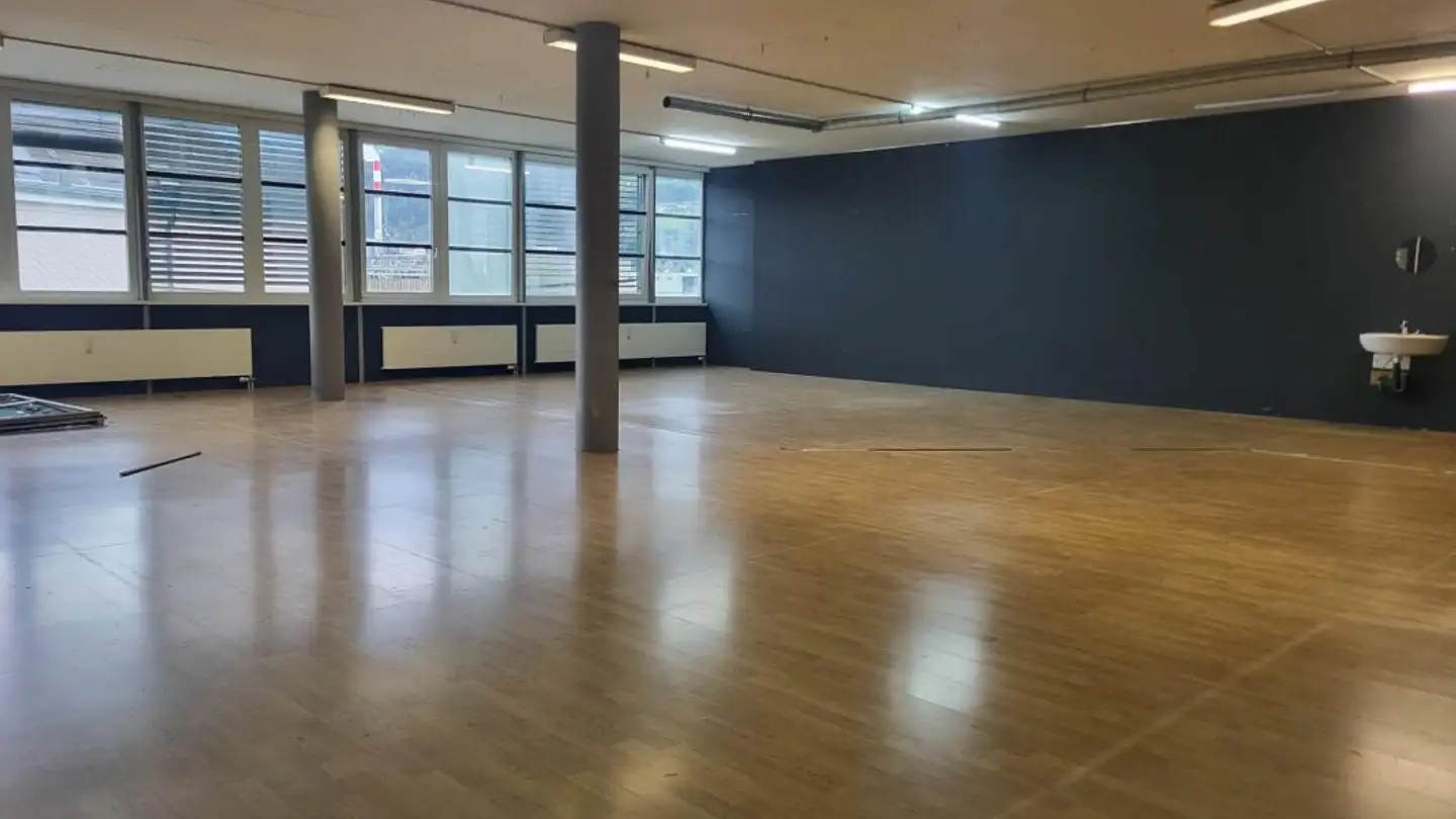 Bureau à louer - Vorderdorfstrasse 30, 8892 Berschis