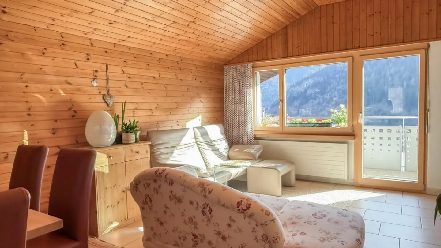 Dachgeschosswohnung kaufen - Roflaweg 2, 7430 Thusis - Foto 2