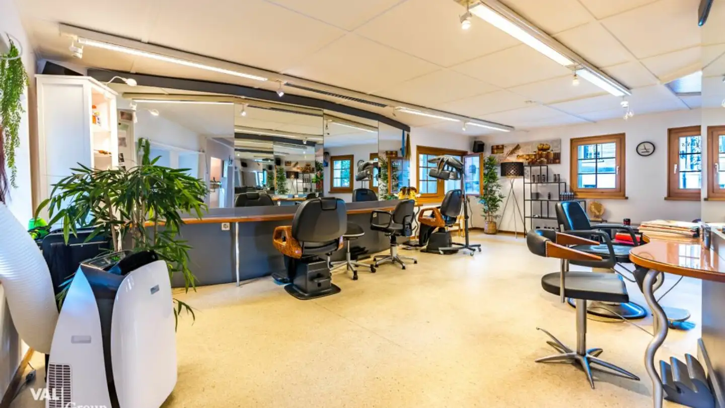 Mixed-use building for sale - Schulhausstrasse 6, 3900 Brig - Photo 2