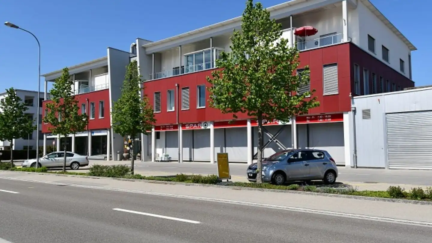 Outdoor parking space for rent - Winterthurerstrasse 4, 8360 Eschlikon TG - Photo 2