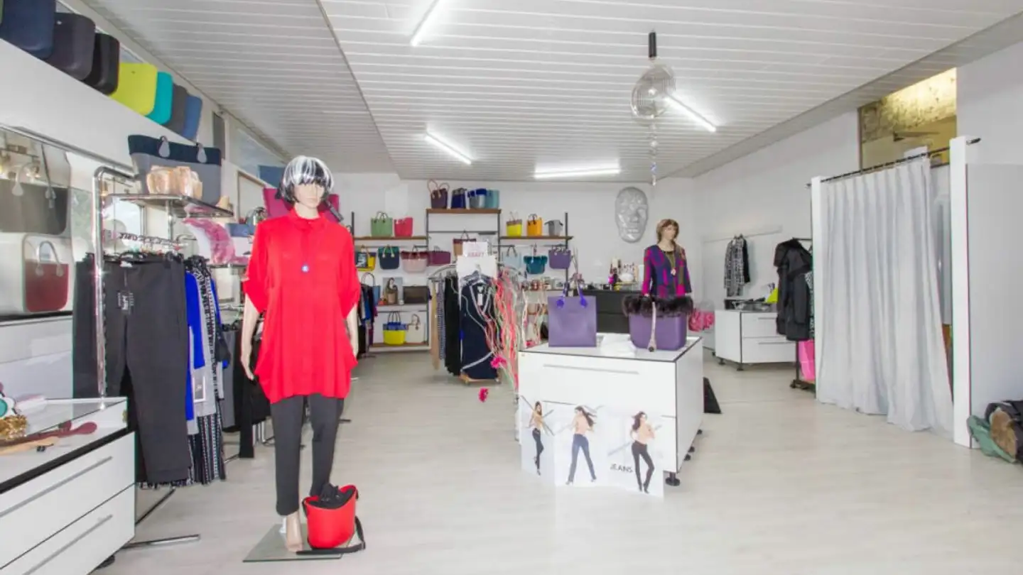 Magasin à louer - Grossfeldstrasse 29, 7320 Sargans - Photo 3