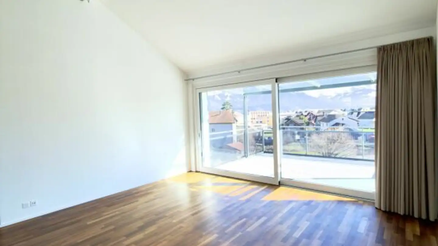Attic flat for rent - Zürcherstrasse 15, 8856 Tuggen - Photo 2