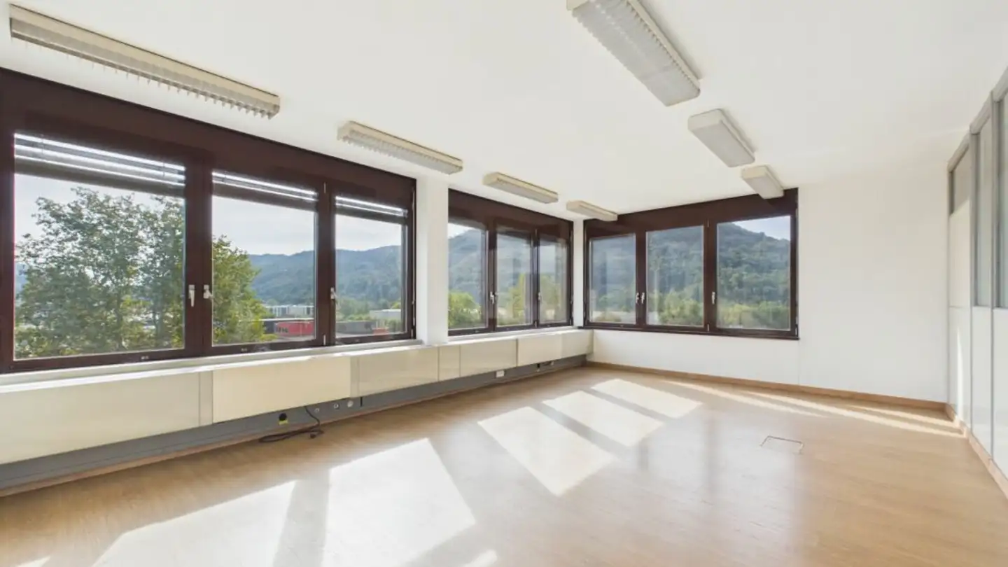 Bureau à louer - Via Giuseppe Motta 6, 6828 Balerna