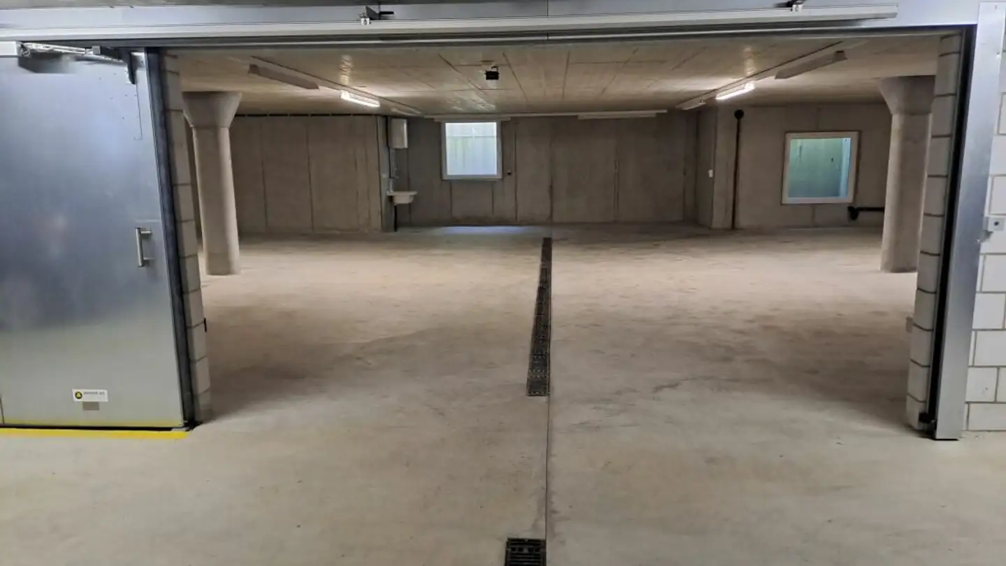 Parcheggio sotterraneo in affitto - Dorfstrasse 37, 3432 Lützelflüh-Goldbach