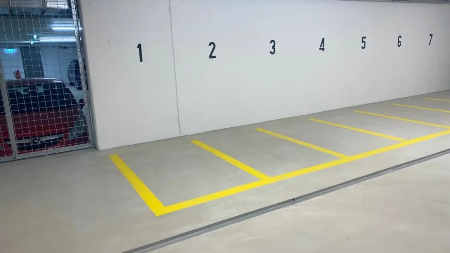 Place de parking extérieure à louer - Hauptstrasse 57, 8552 Felben-Wellhausen