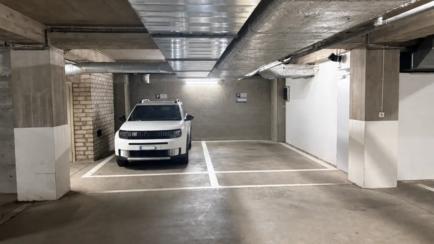 Underground parking space for rent - St. Alban-Anlage 58, 4052 Basel