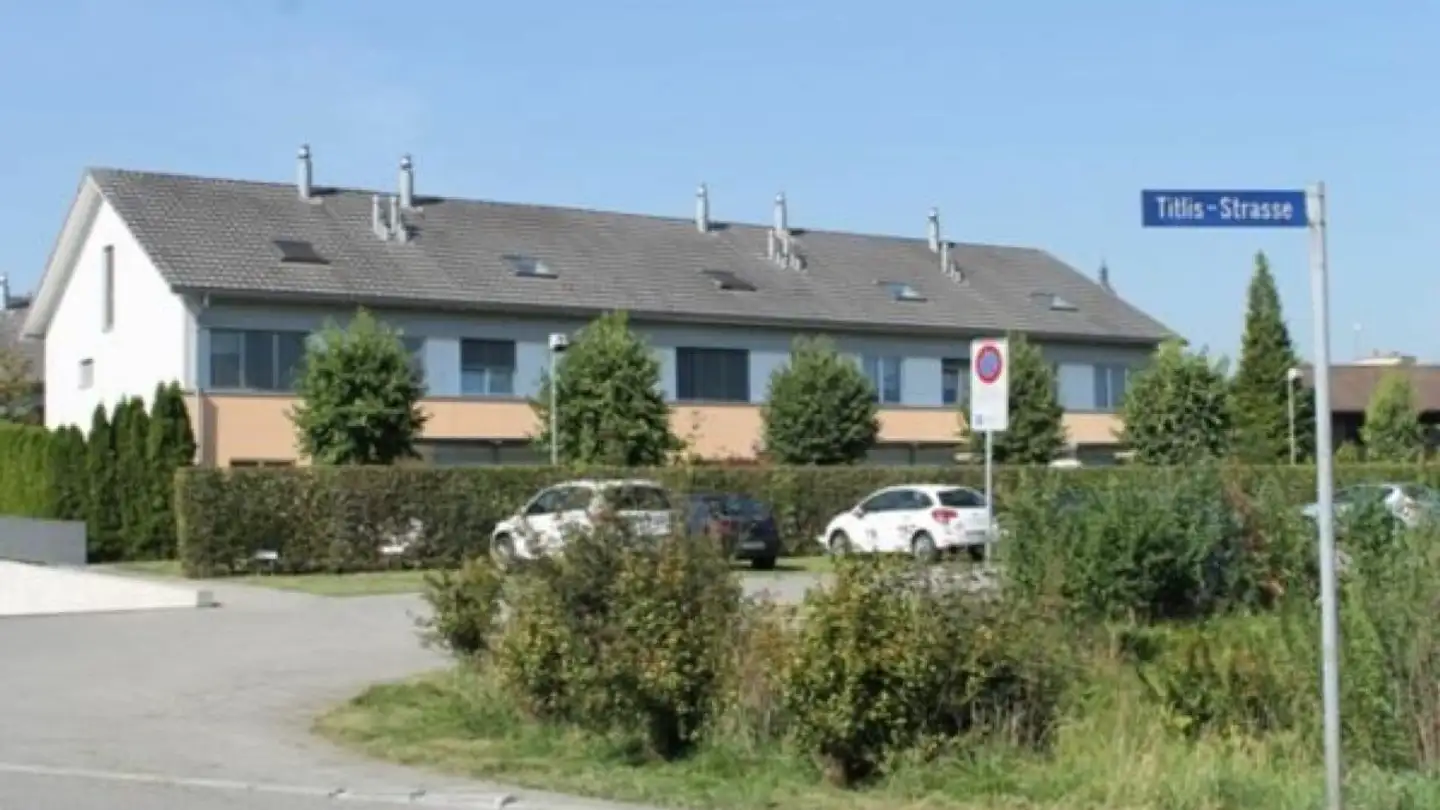 Parkplatz im Freien mieten - Sustenweg 1, 6020 Emmenbrücke - Foto 3