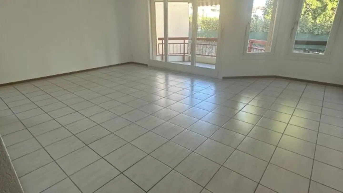 Apartment for rent - Chemin De La Plage 10b, 2072 St-Blaise - Photo 2