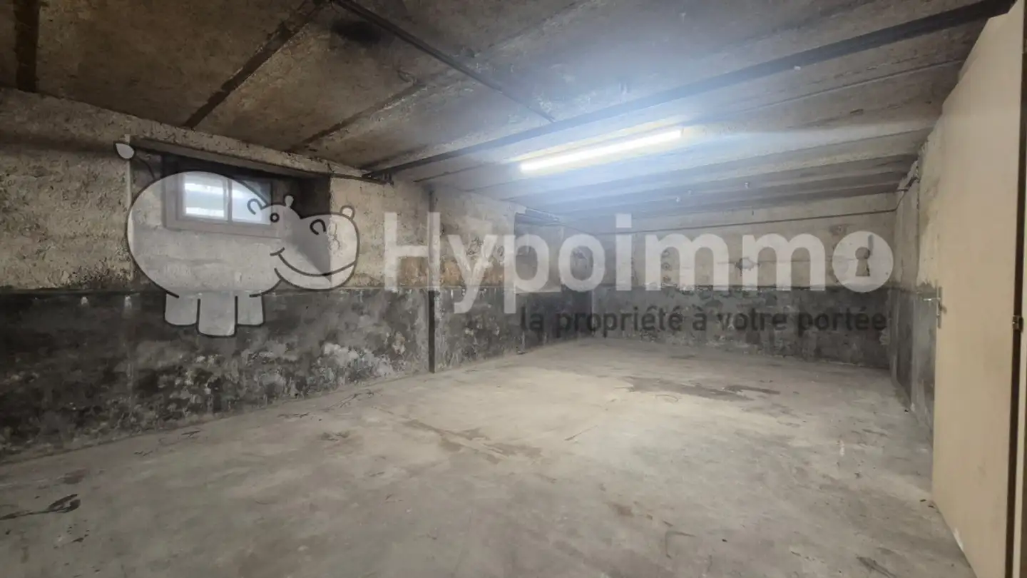 Commercial à louer - Rue Jean d'Aarberg 10, 2400 Le Locle