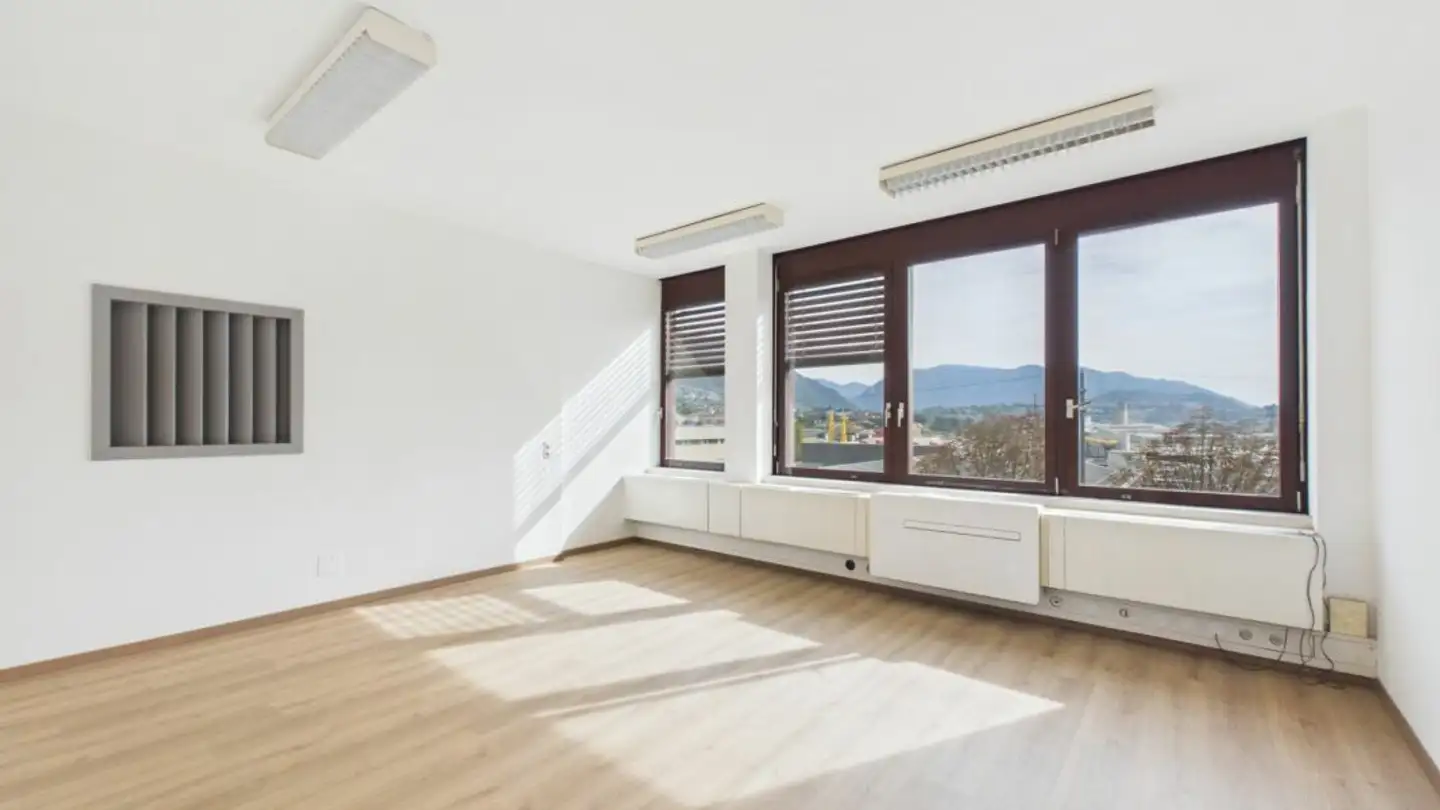 Bureau à louer - Via Giuseppe Motta 6, 6828 Balerna - Photo 2