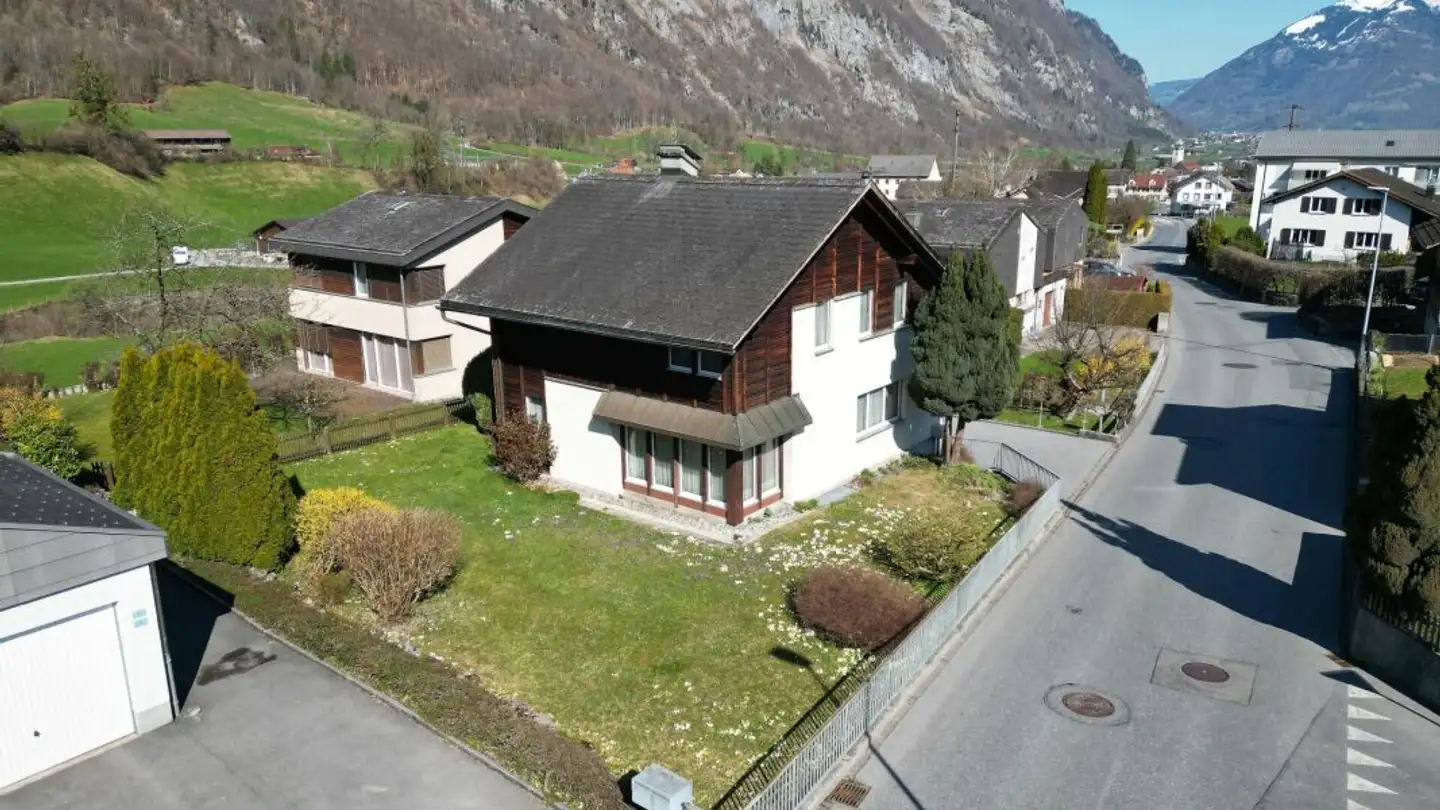 Einfamilienhaus kaufen - Lerchenstrasse 13, 8750 Riedern