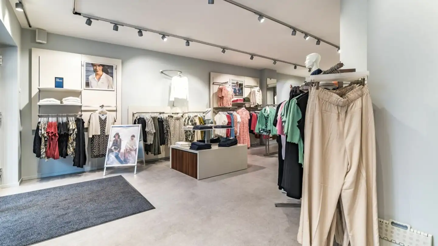 Commerciale in affitto - Kantonsstrasse 6, 3930 Visp - Foto 4