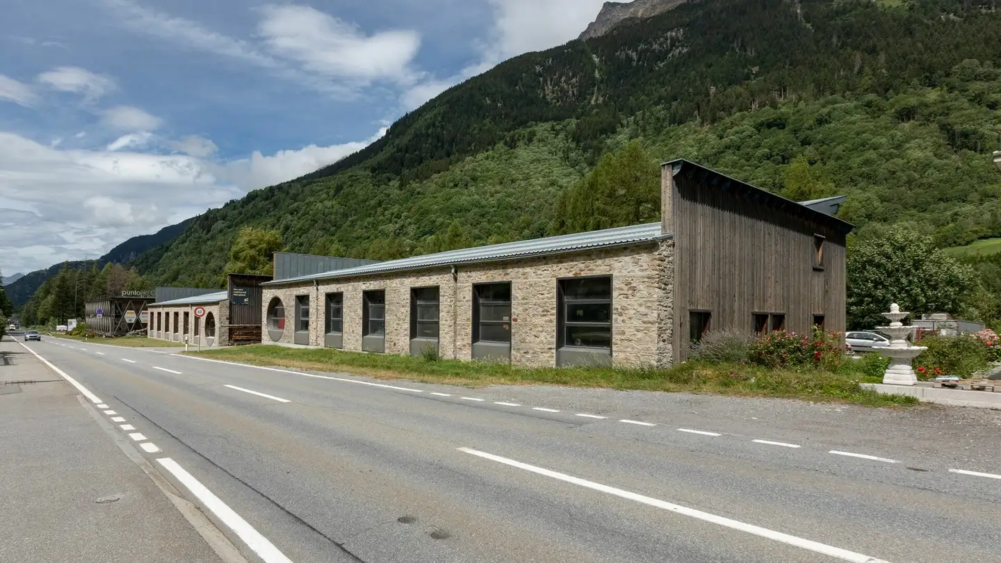 Laboratorio in vendita - 7603 Vicosoprano