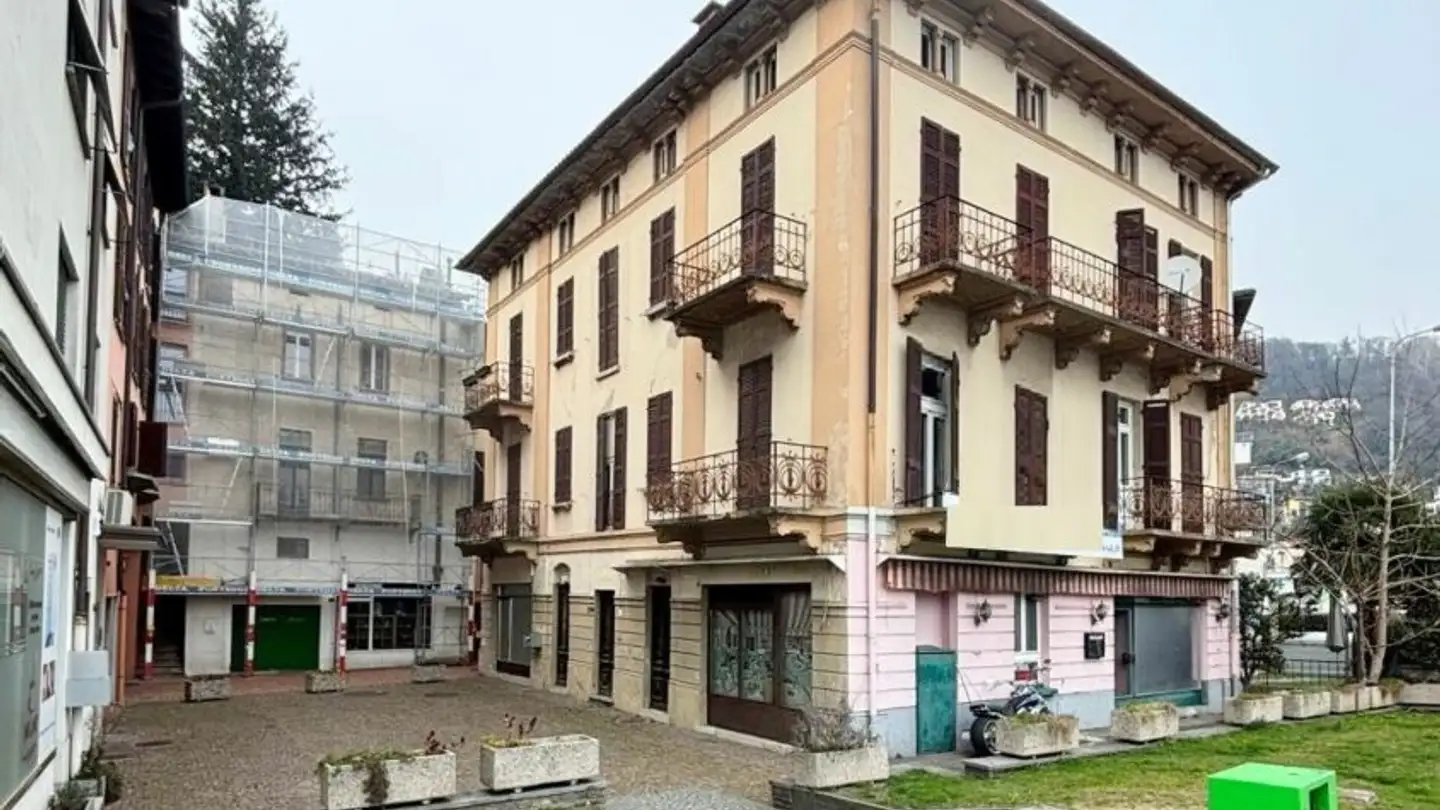 Edificio residenziale in vendita - 6988 Ponte Tresa - Foto 2