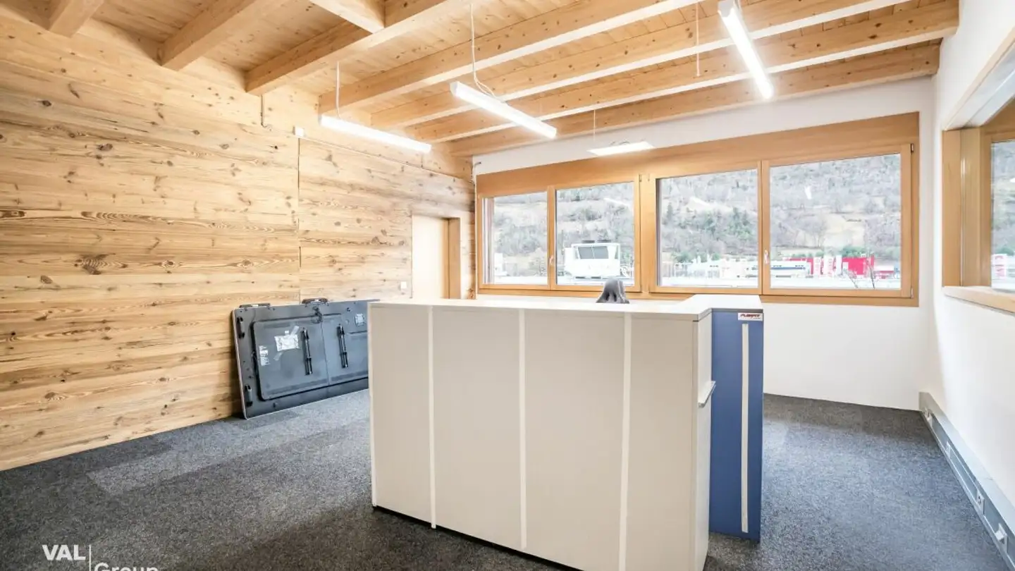 Commercial à louer - Industriestrasse 7, 3900 Gamsen - Photo 2