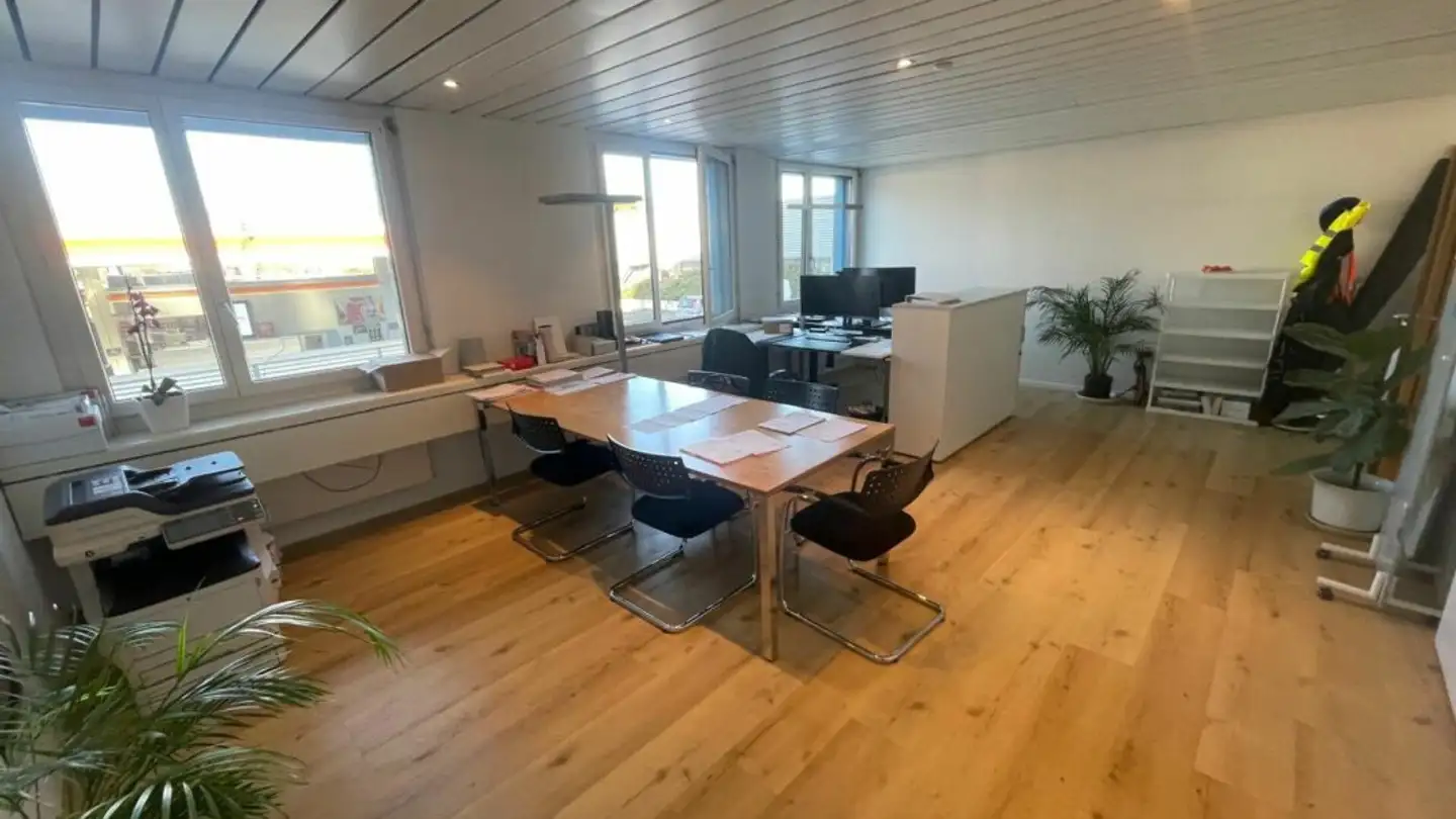 Office space for rent - Zürichstrasse 110b, 8134 Adliswil - Photo 2