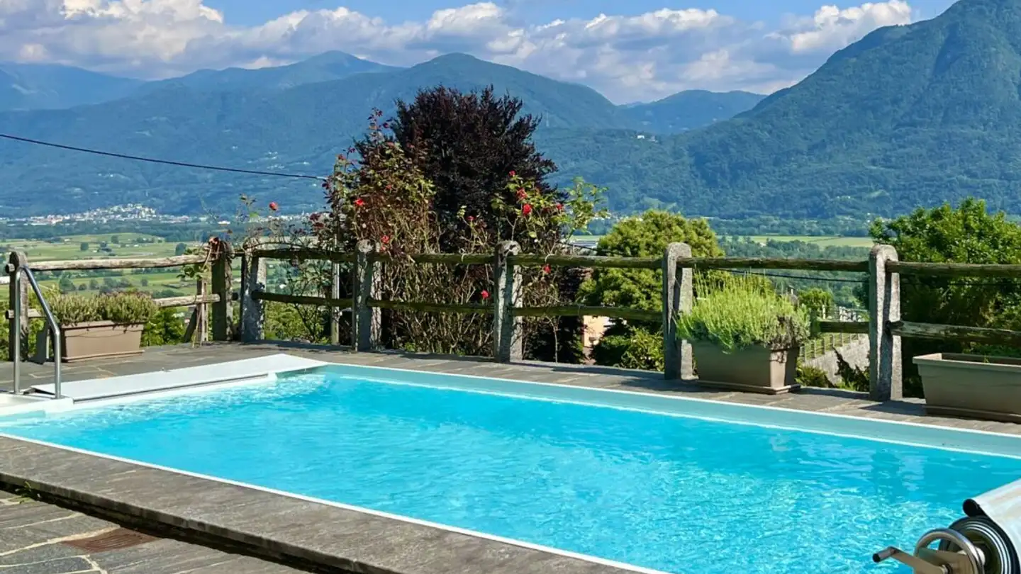 Single house for sale - 6646 Contra - Photo 2