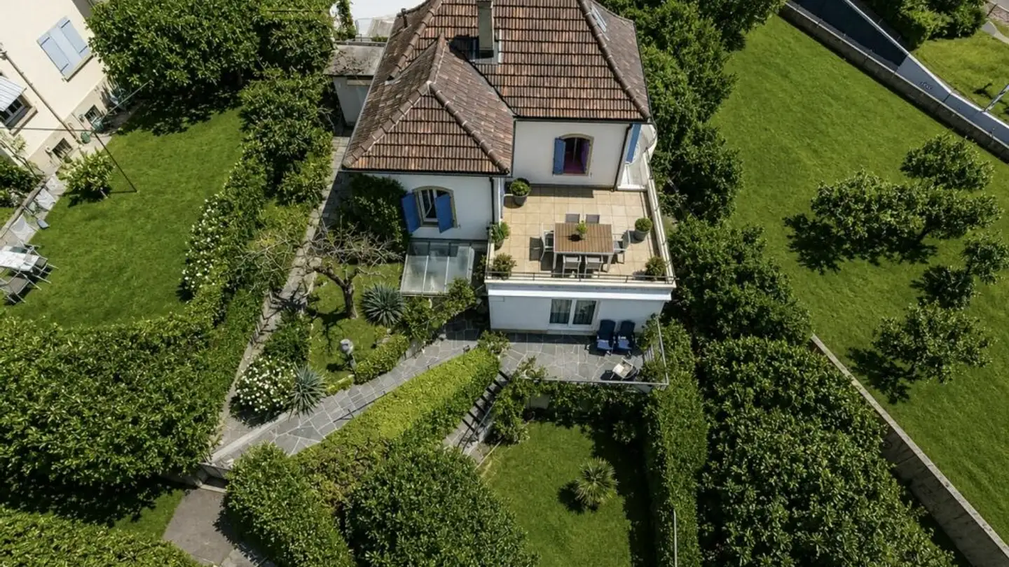 Einfamilienhaus kaufen - Rue De Port-Roulant, 2000 Neuchâtel
