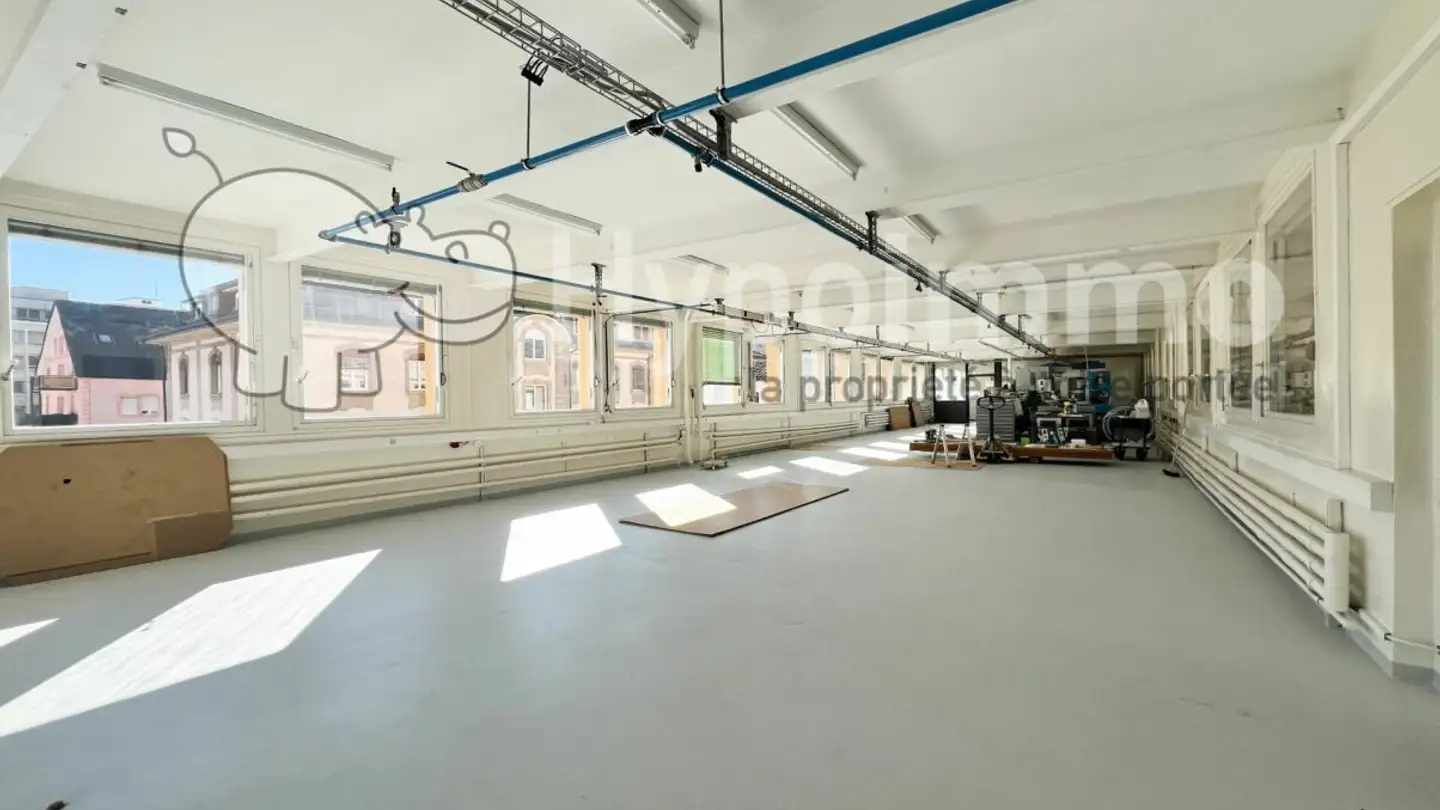 Laboratorio in affitto - Rue Des Billodes 26, 2400 Le Locle