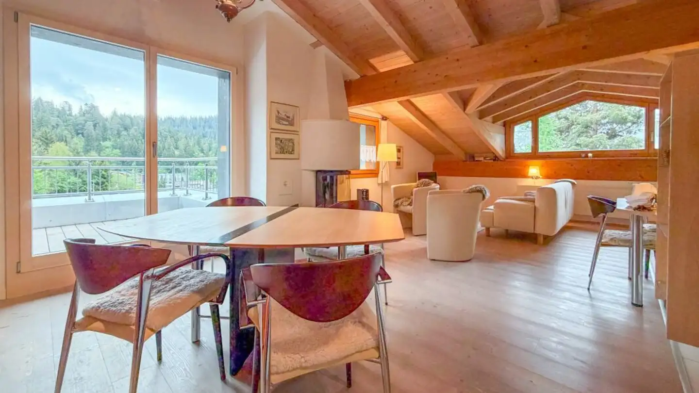 Dachgeschosswohnung mieten - Via Cons 36, 7031 Laax GR