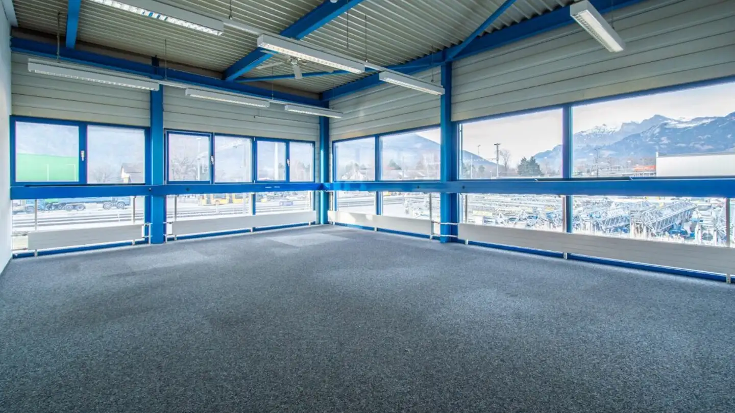 Industrieimmobilie mieten - Oberaustrasse 7, 7203 Trimmis - Foto 3