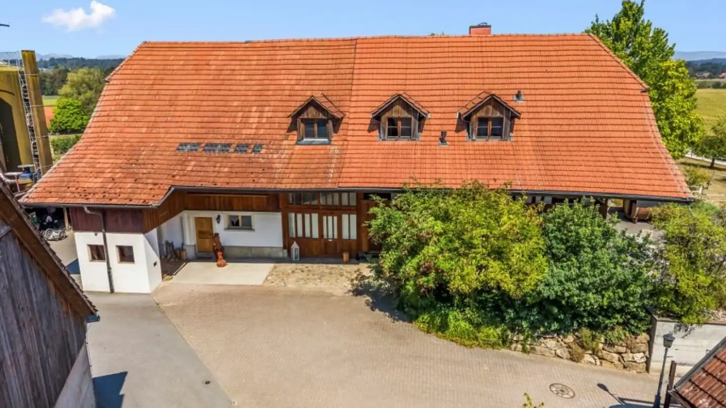 Reithalle kaufen - Rüberi 271, 3255 Rapperswil BE - Foto 3