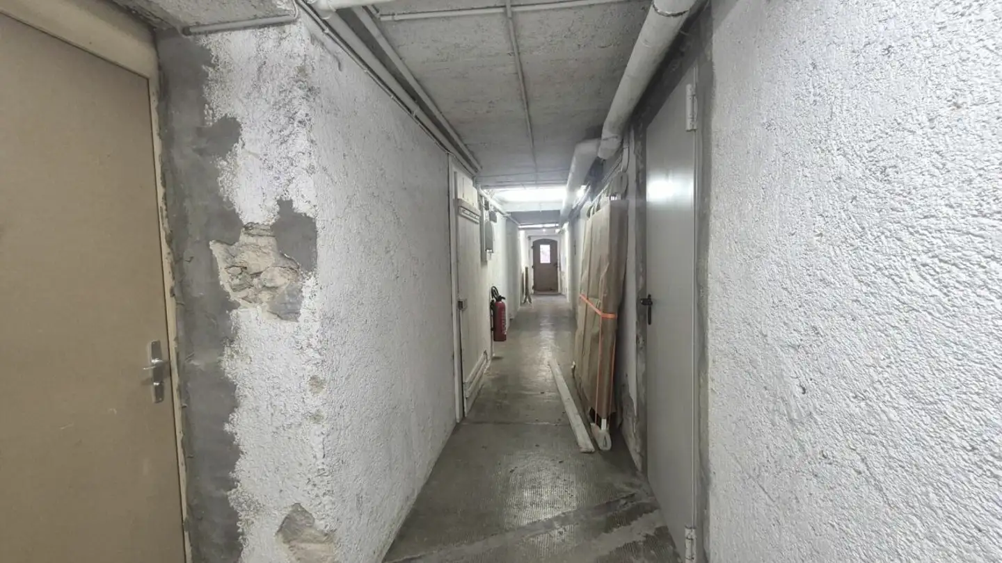 Commercial à louer - Rue Jean d'Aarberg 10, 2400 Le Locle - Photo 3