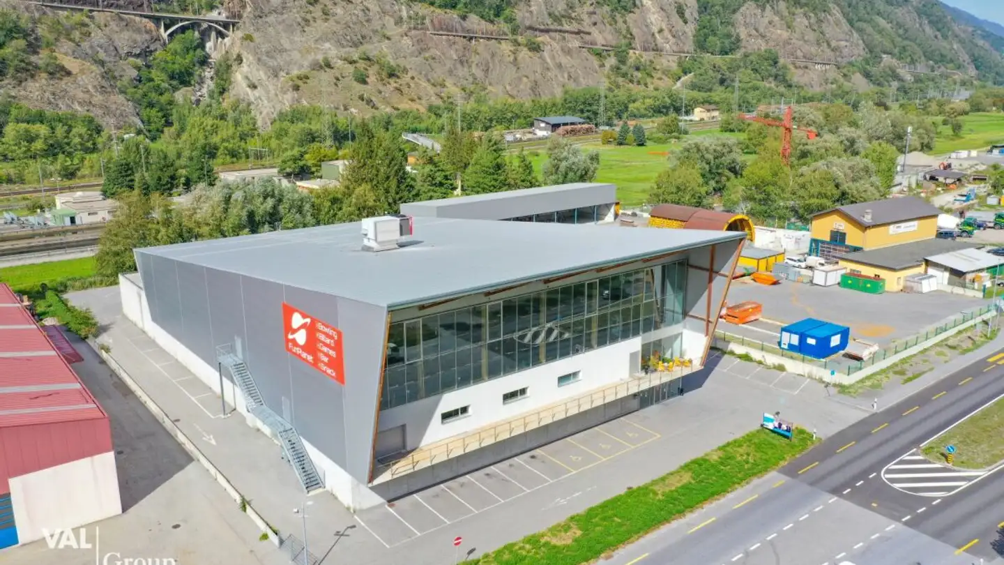 Sports hall for rent - 3900 Gamsen - Photo 2