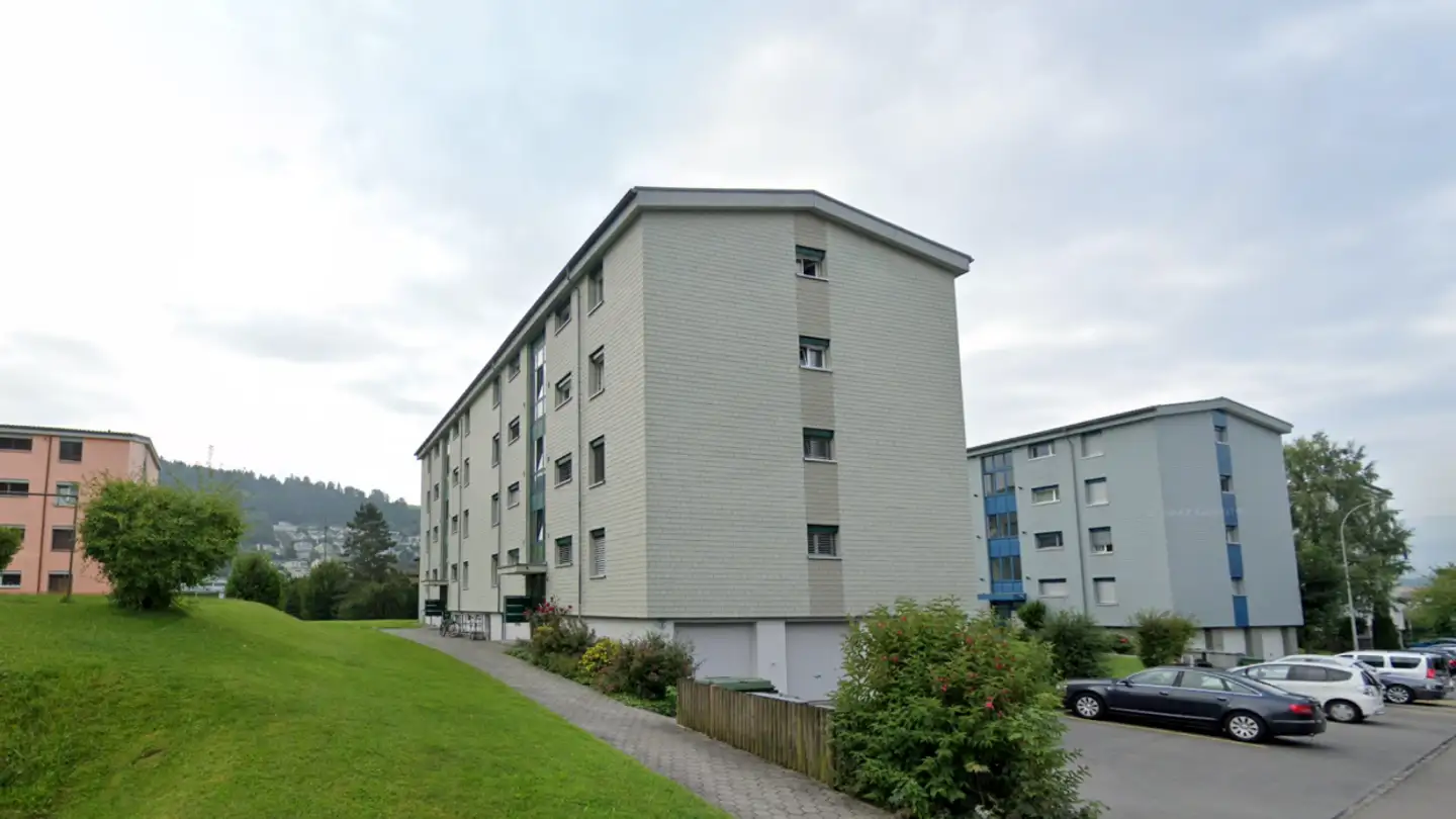 Outdoor parking space for rent - Fluhmattstrasse 3, 6033 Buchrain