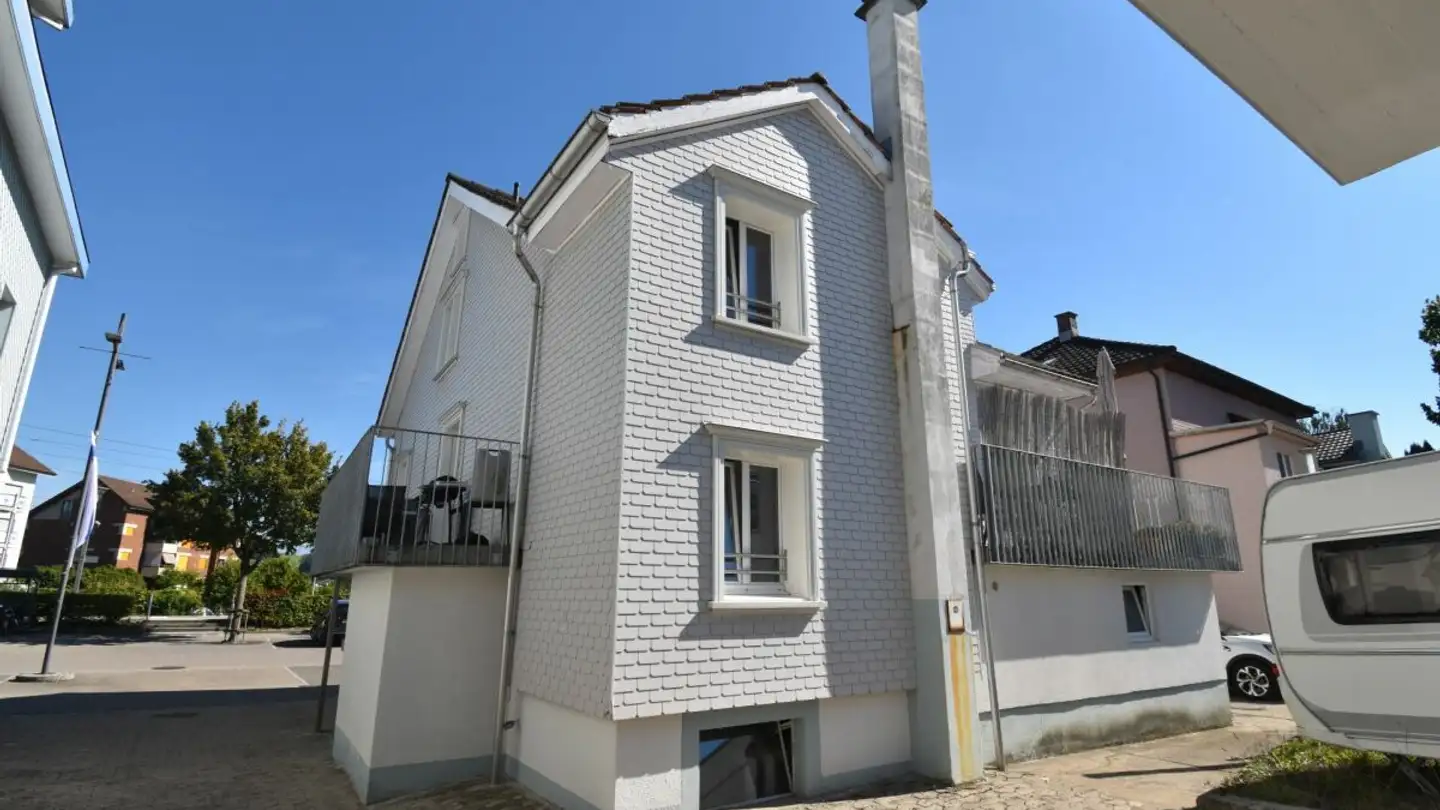 Mischgenutztes Gebäude kaufen - Bahnhofstrasse 18, 9602 Bazenheid - Foto 2