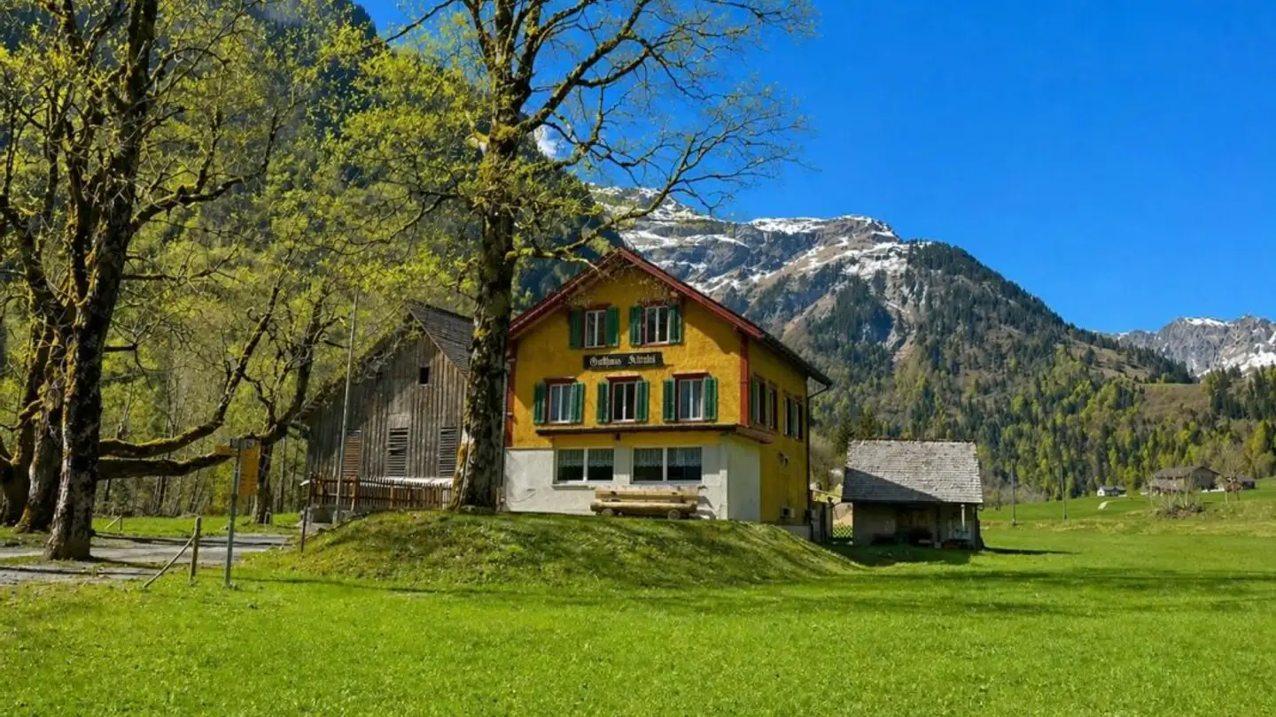 Restaurant for sale - Tschachenstrasse 4, 8750 Klöntal