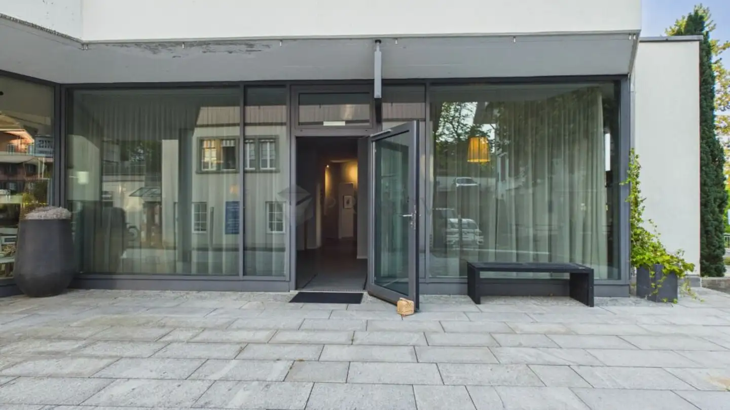 Commercial for rent - 3074 Muri b. Bern