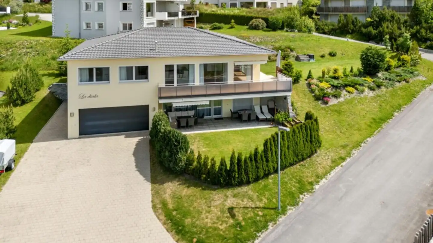 Attico in vendita - Barbatschauns Sot 6, 7083 Lantsch/Lenz