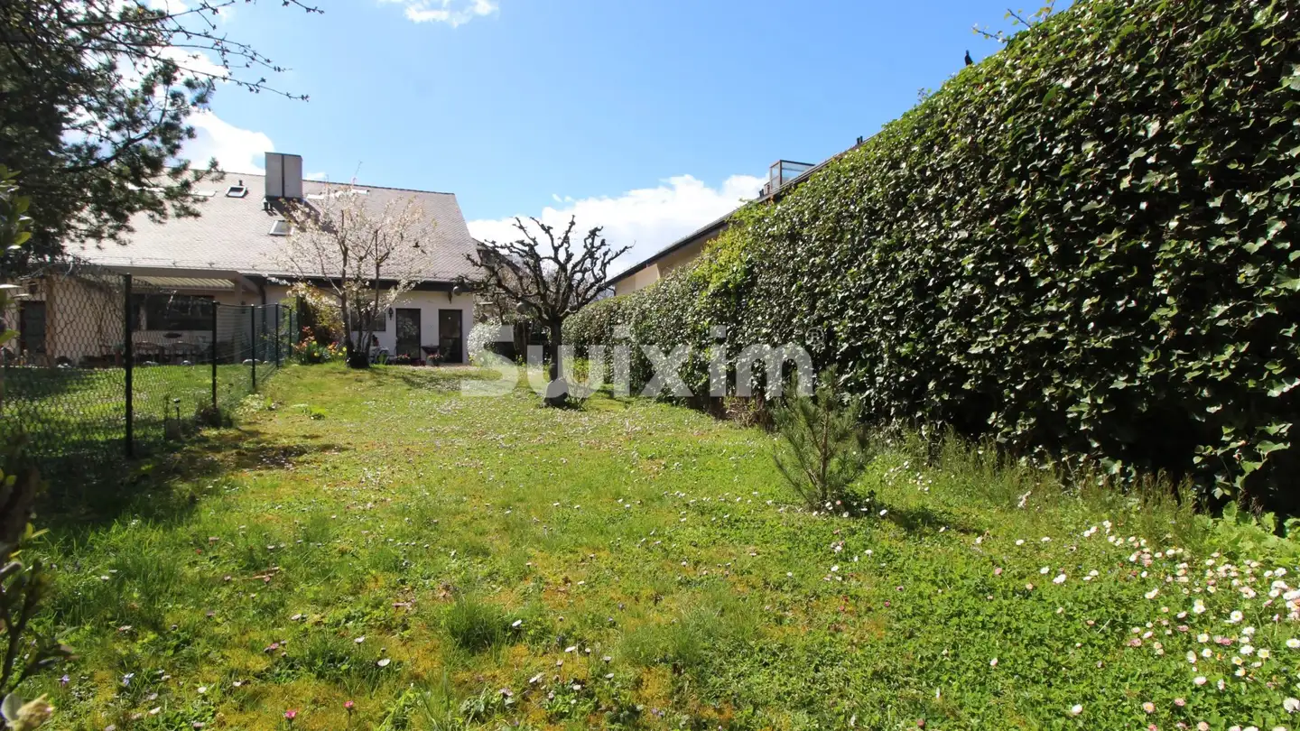 Single house for sale - 1256 Troinex