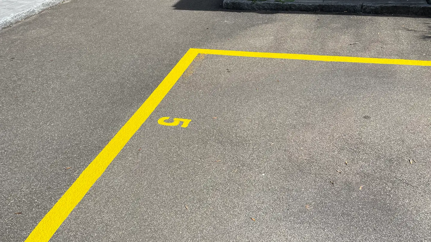 Place de parking extérieure à louer - Brunnenwiesen 7, 9320 Frasnacht - Photo 2