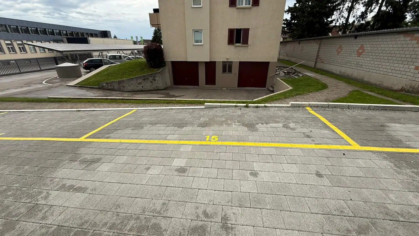 Outdoor parking space for rent - Berkmüllerstrasse 2, 9545 Wängi