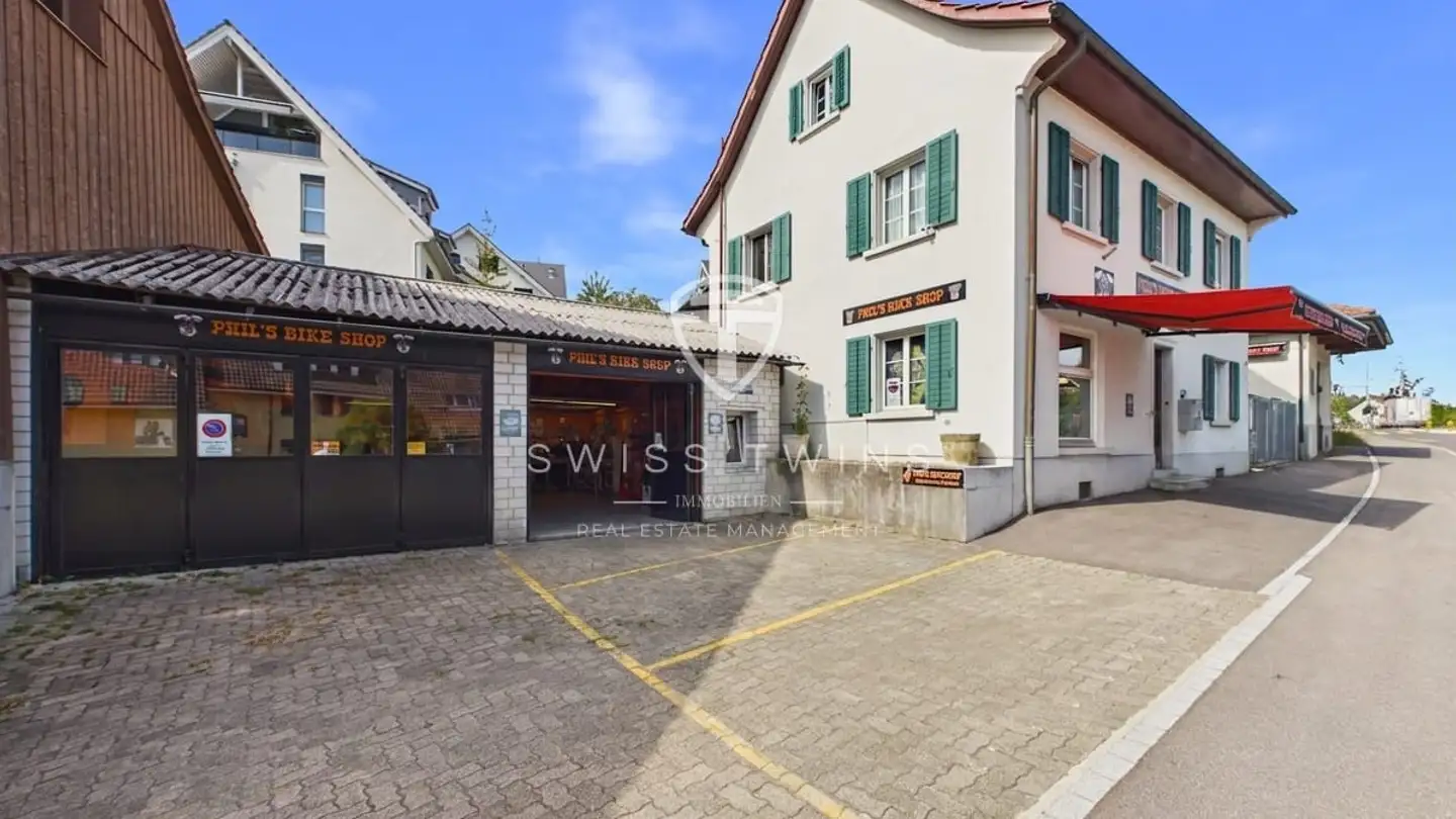 Mischgenutztes Gebäude mieten - 8604 Volketswil
