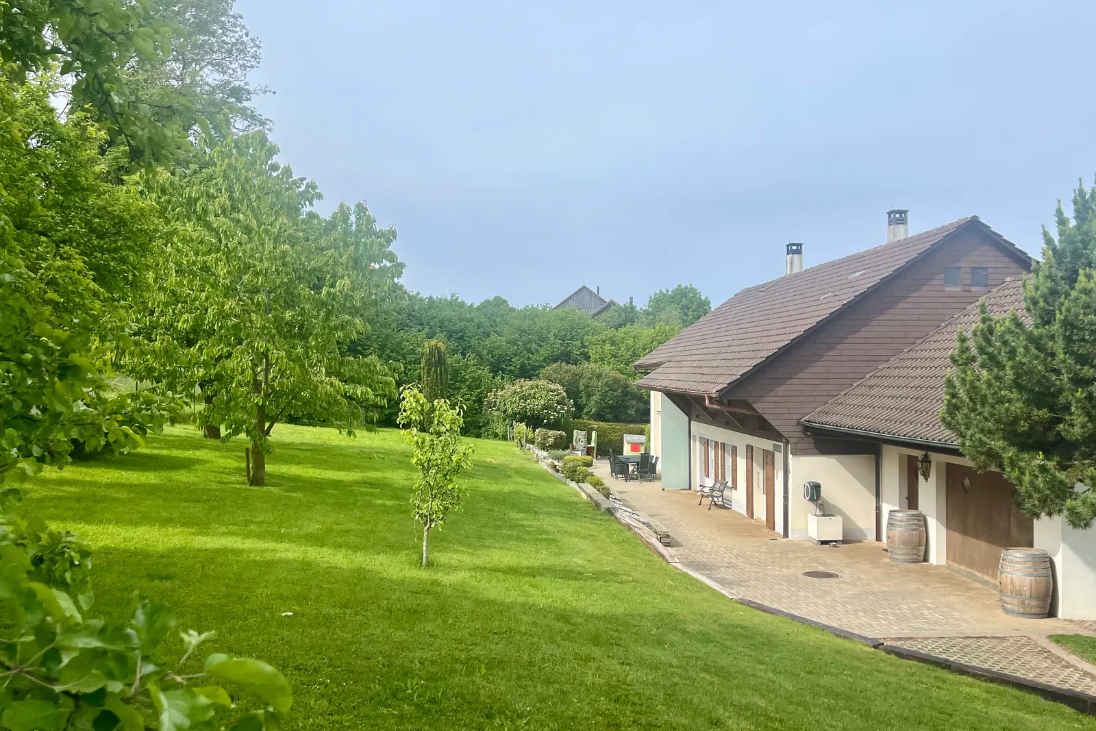 Authentique maison villageoise de 5.5 pièces dans un écrin de verdure de 1884 m2 13