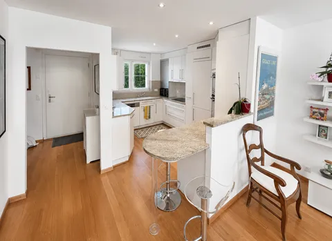 Maison familiale meublée avec jardin privatif à Carouge