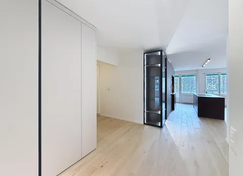 Champel / Parc Bertrand – Appartement 5 pièces en excellent état avec balcon et parking intérieur