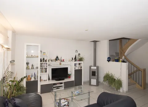 Maison familiale individuelle et contiguë