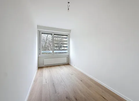 Champel / Parc Bertrand – Appartement 5 pièces en excellent état avec balcon et parking intérieur