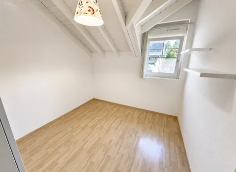 Maison familiale meublée avec jardin privatif à Carouge