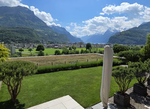 Exklusive Luxuswohnung mit See- und Bergsicht