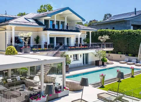 Villa d’exception avec vue lac, piscine et prestations haut de gamme à Cologny